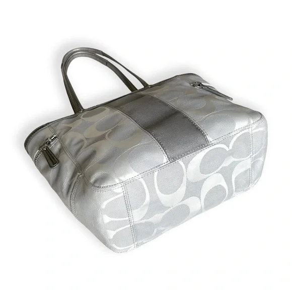 Coach Signature Stripe Tote Risotto Gray Jacquard Fabric & Silver Patent - Picture 6 of 10